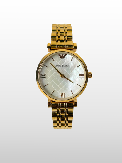 Emporio Armani Pearl Gold    Water resistant|Stainless Steel