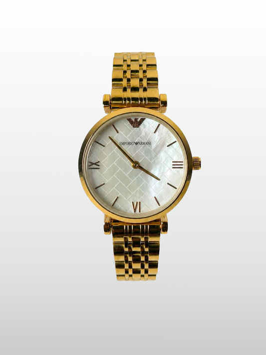 Emporio Armani Pearl Gold    Water resistant|Stainless Steel